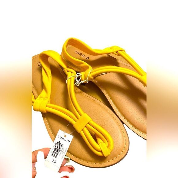 TÓRRID  T-Strap Sandal - Picture 7 of 9